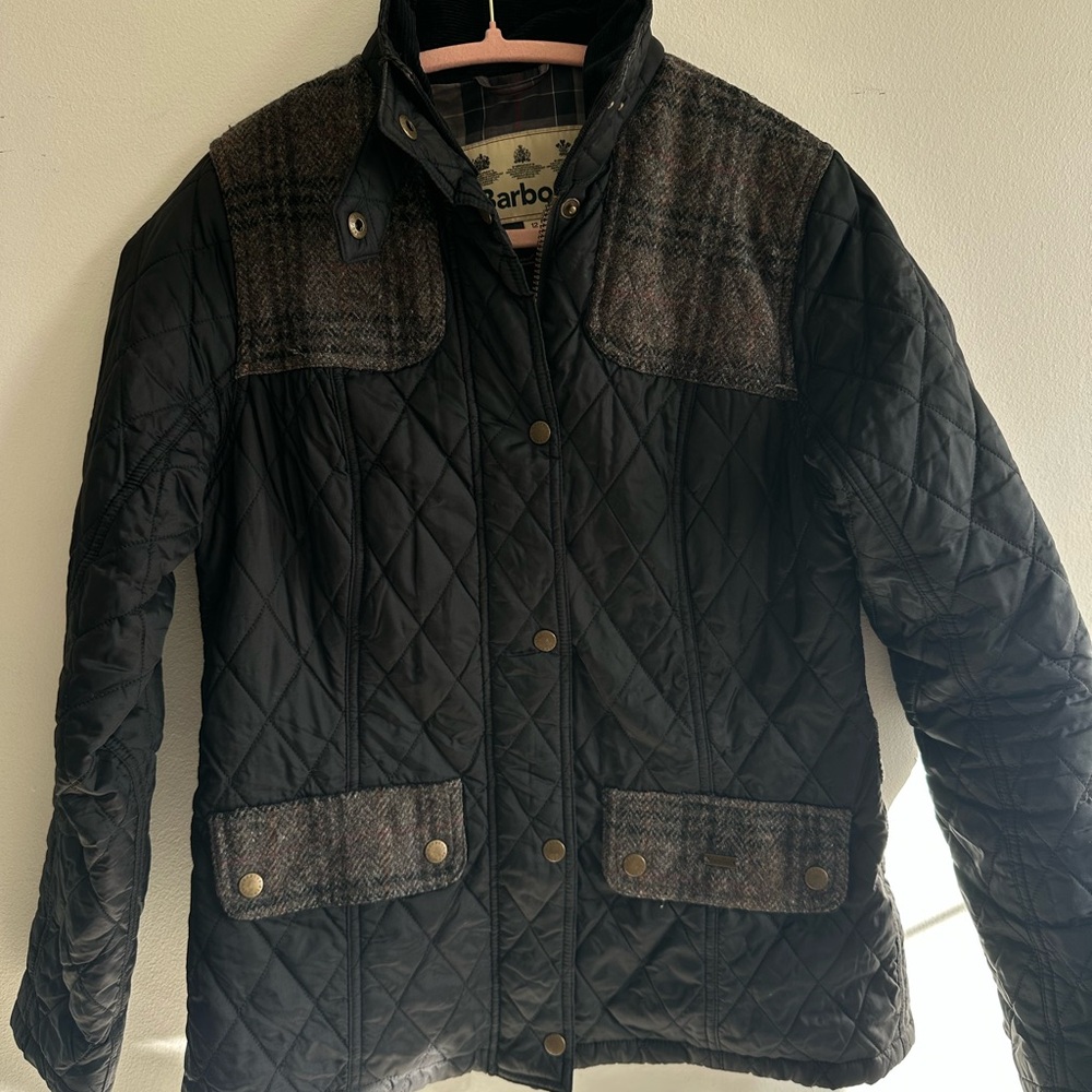 Limited edition Women’s Quilted tweed Jacket size U.S. 8